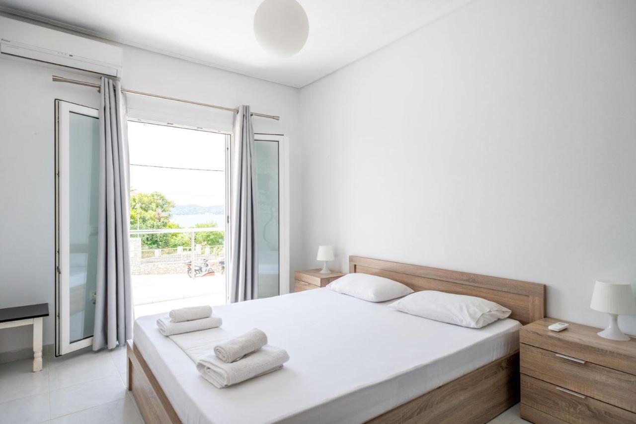 Iridanos Apartments Skiathos-stad Buitenkant foto