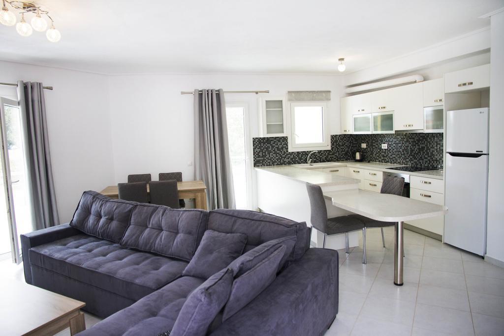 Iridanos Apartments Skiathos-stad Buitenkant foto