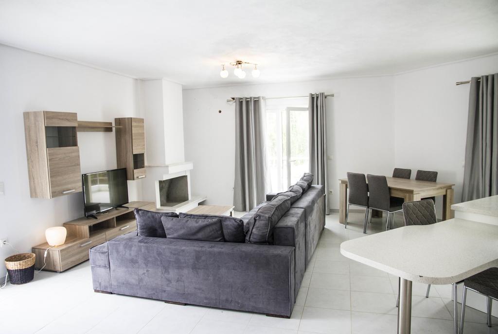 Iridanos Apartments Skiathos-stad Buitenkant foto